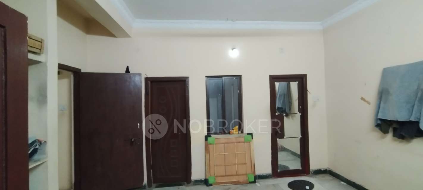 4+ BHK Flat For Sale  In Ameerpet