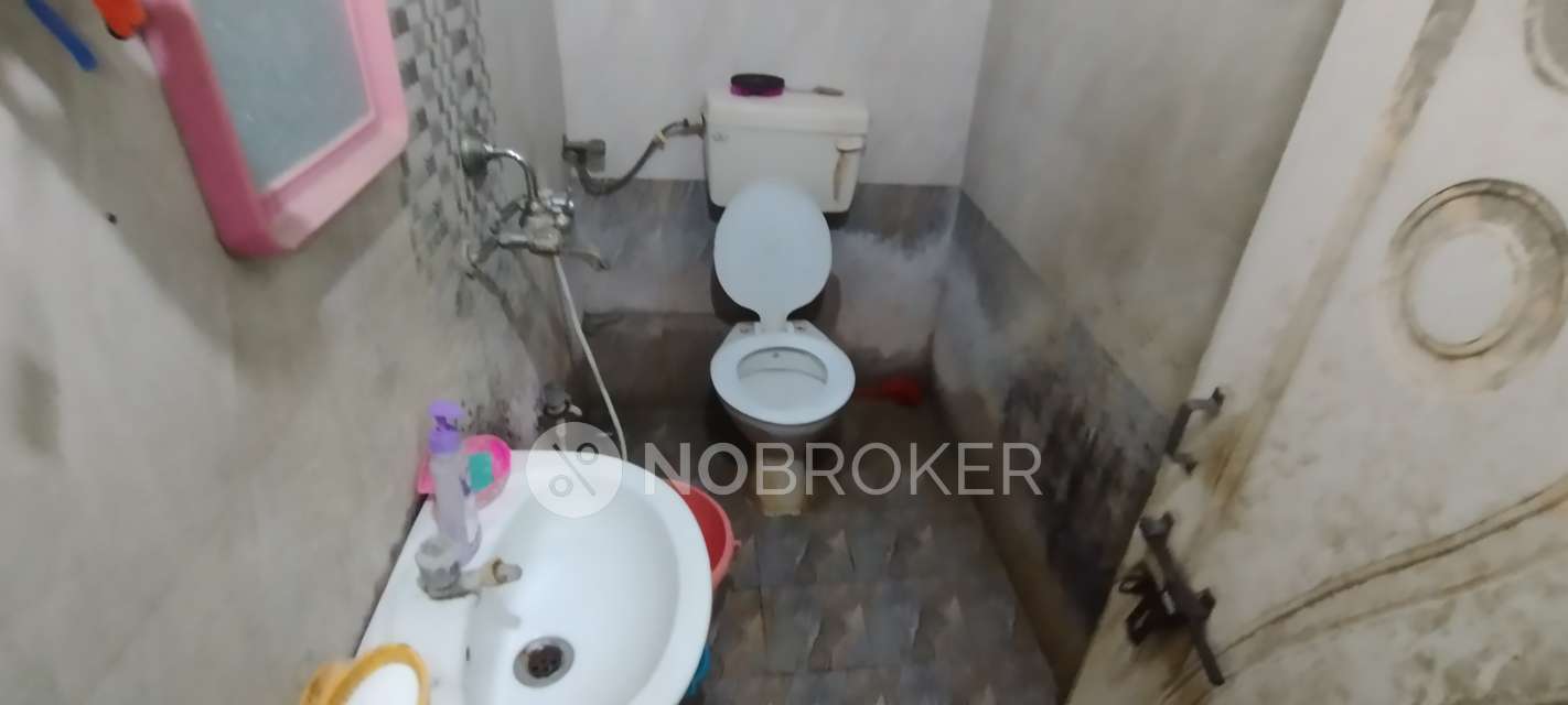 4+ BHK Flat For Sale  In Ameerpet