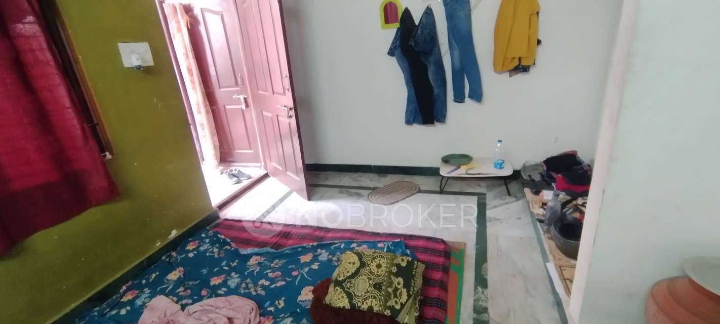 4+ BHK Flat For Sale  In Ameerpet