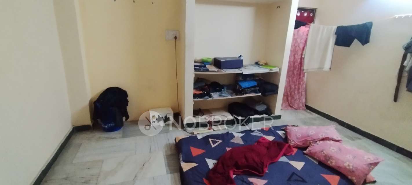 4+ BHK Flat For Sale  In Ameerpet