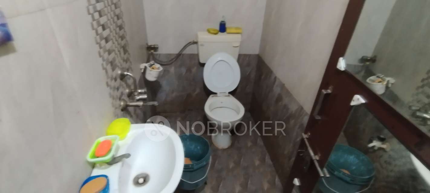4+ BHK Flat For Sale  In Ameerpet