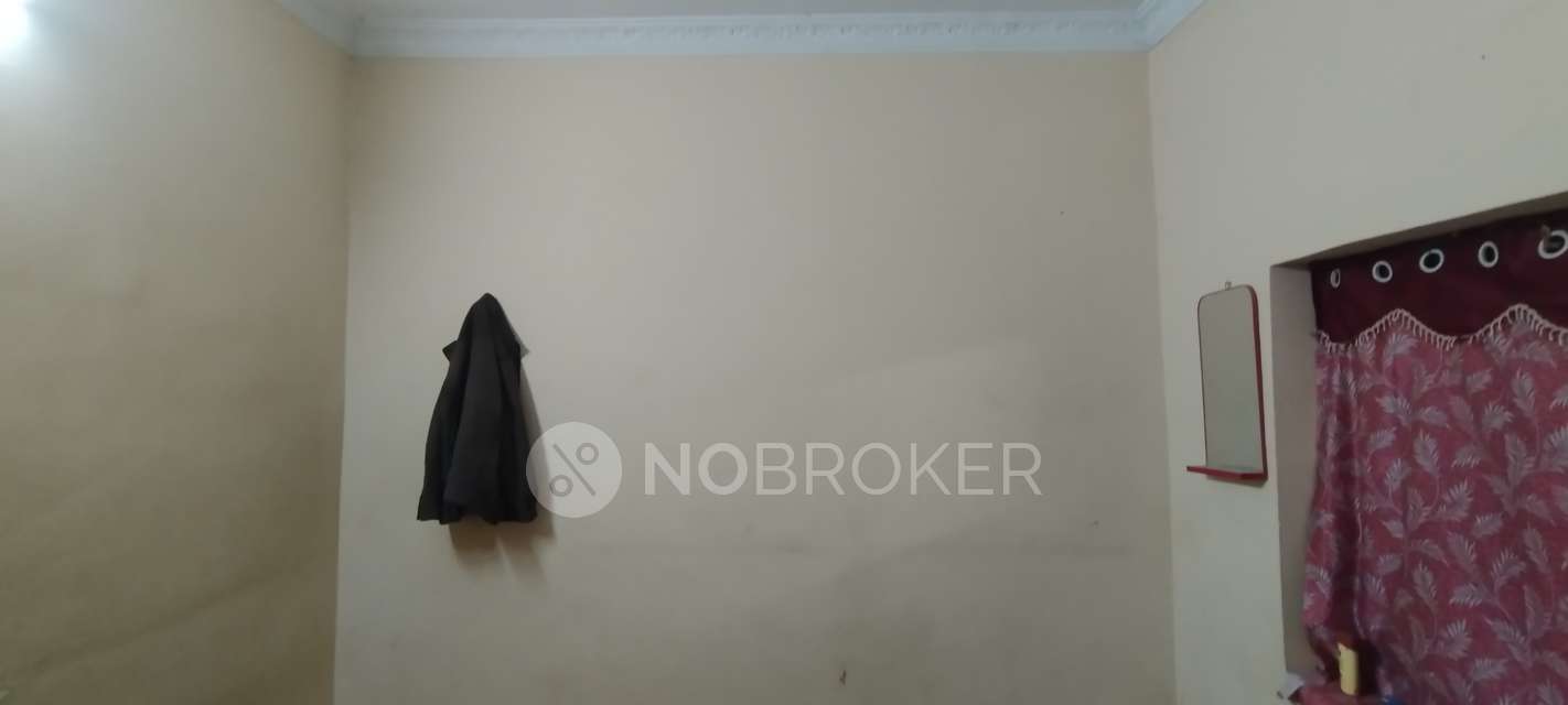 4+ BHK Flat For Sale  In Ameerpet