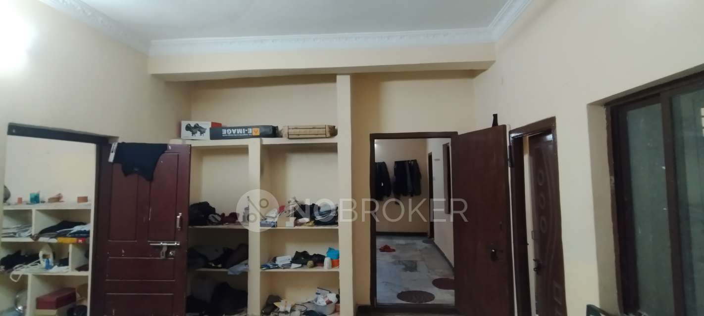 4+ BHK Flat For Sale  In Ameerpet