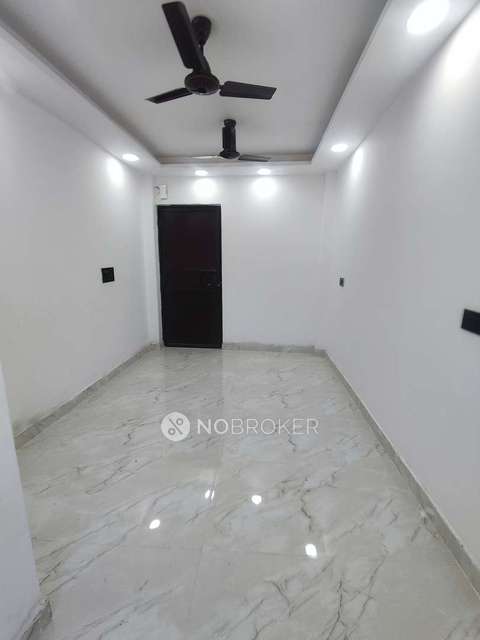 Shop in Govindpuri, Delhi for Rent 