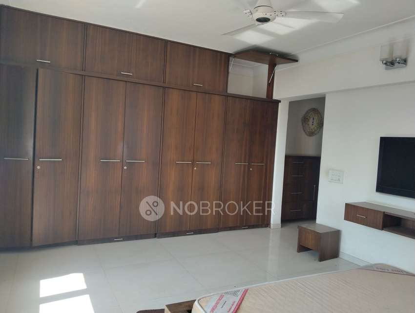 3 BHK Flat In Devi Empress Court for Rent In Ghorpadi