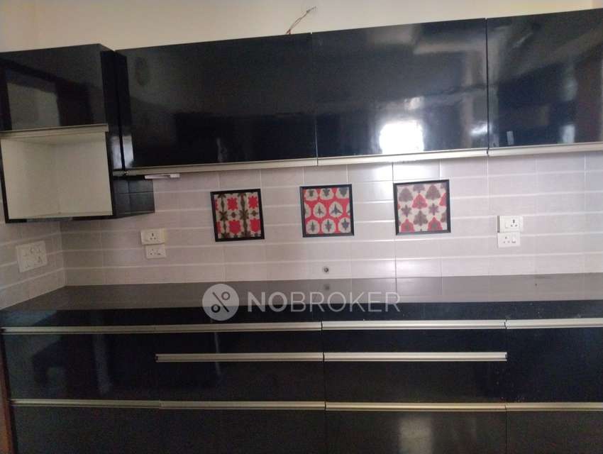 3 BHK Flat In Devi Empress Court for Rent In Ghorpadi