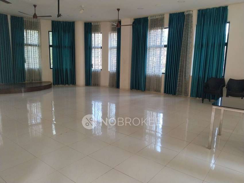 3 BHK Flat In Devi Empress Court for Rent In Ghorpadi