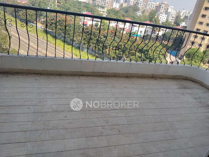 3 BHK Flat In Devi Empress Court for Rent In Ghorpadi