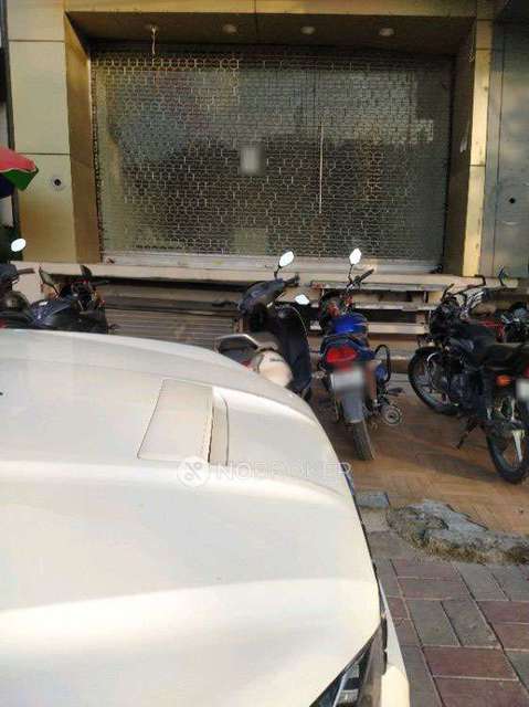 Shop in Greater Kailash, Delhi for sale 