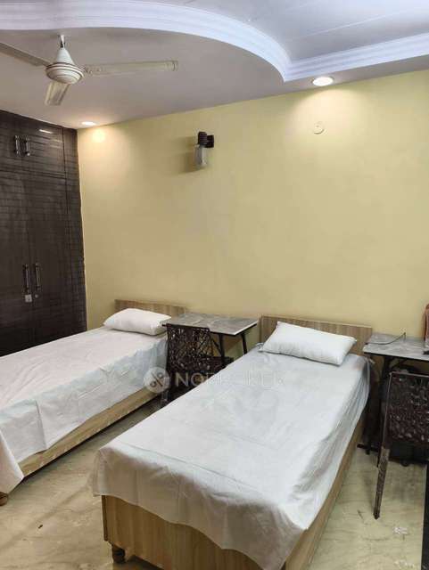 PG for Boys in Nirman Vihar