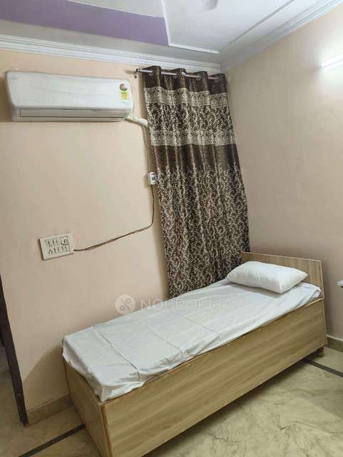 PG for Boys in Nirman Vihar