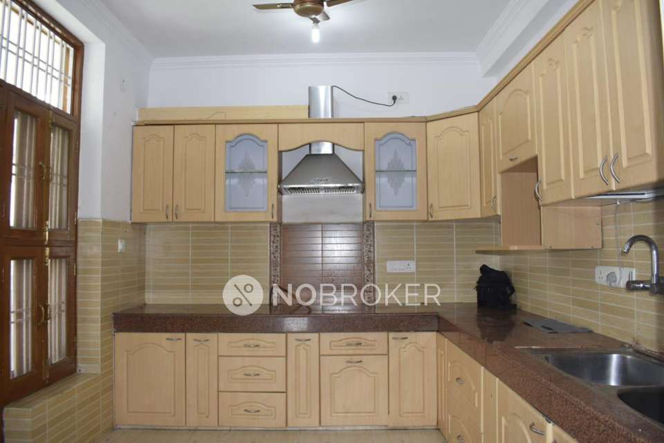 3 BHK Flat In Kunj Bihari Cghs Ltd For Sale  In Sector 47