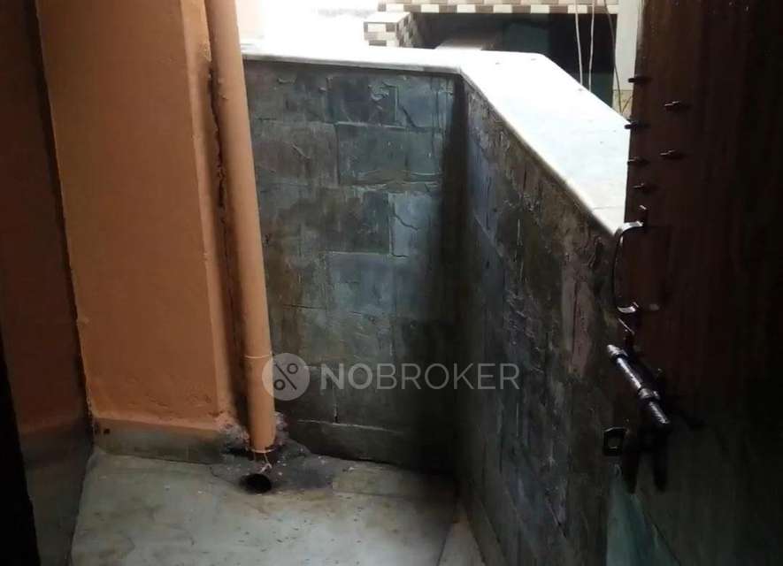 2 BHK Flat For Sale  In Baljit Nagar