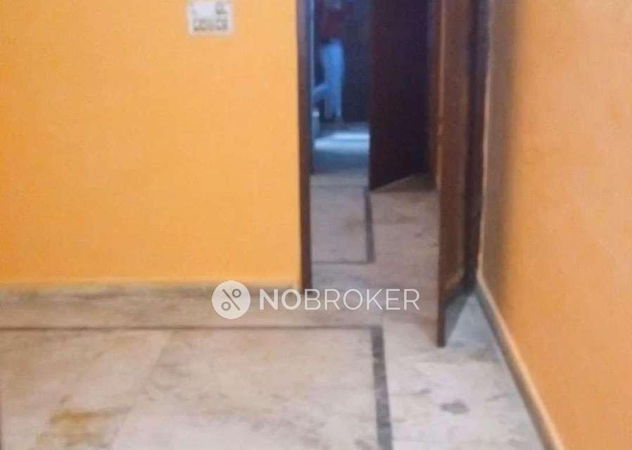 2 BHK Flat For Sale  In Baljit Nagar