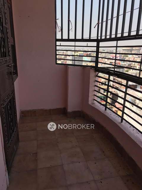 2 BHK Flat In Vrindavan Heights Apartment For Sale  In Janak Puri