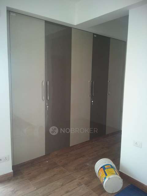 3 BHK Flat In Purvanchal Royal City Phase 1 For Sale  In Chi V