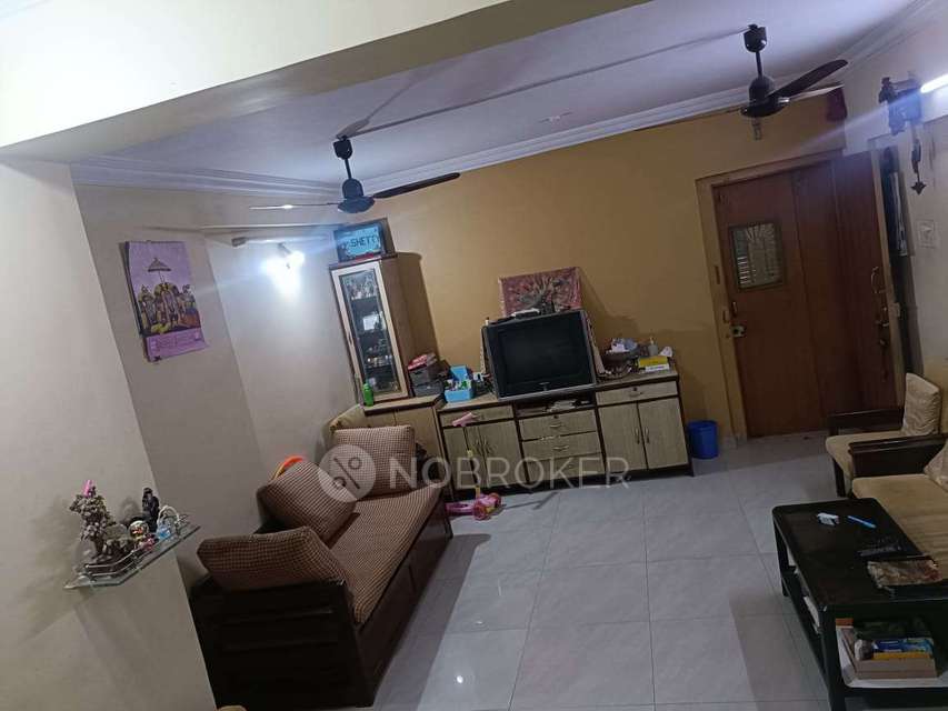 2 BHK Flat In Chitravani Chs For Sale  In Malad East