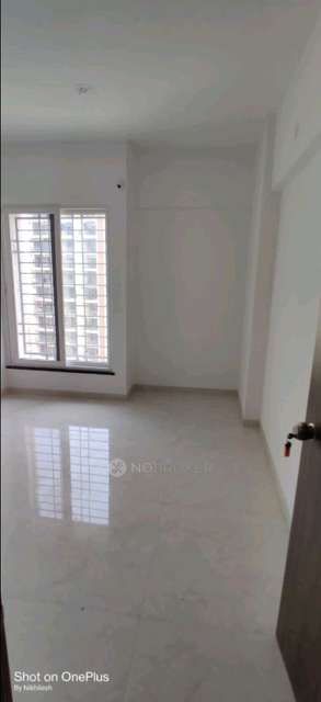 2 BHK Flat In Majestique Towers East Phase 2 for Rent  In Kharadi