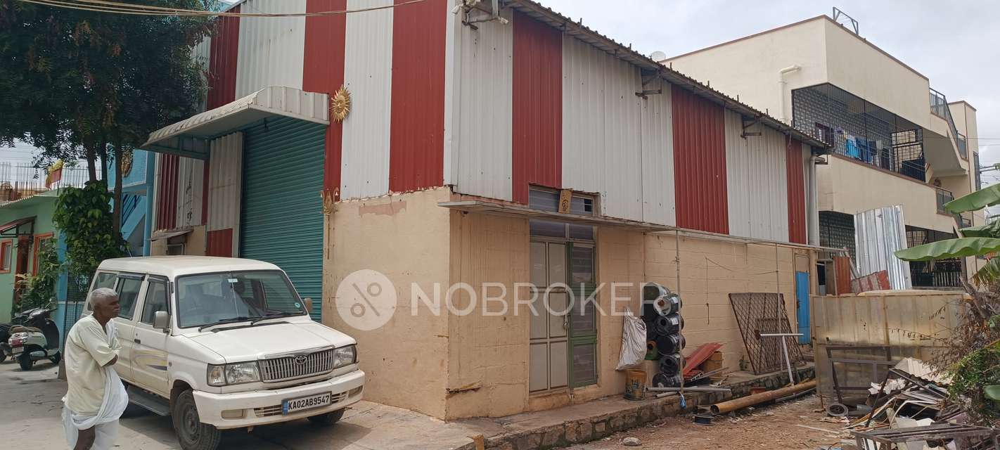 Godown/Warehouse in Mathikere, Bangalore for sale 