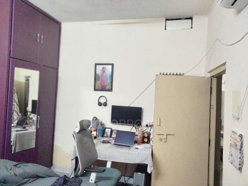 2 BHK Flat In Gandhi Estates,  For Sale  In Serilingampalle , 