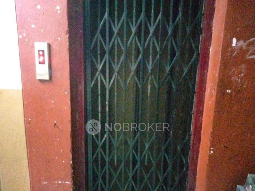 2 BHK Flat In Gandhi Estates,  For Sale  In Serilingampalle , 