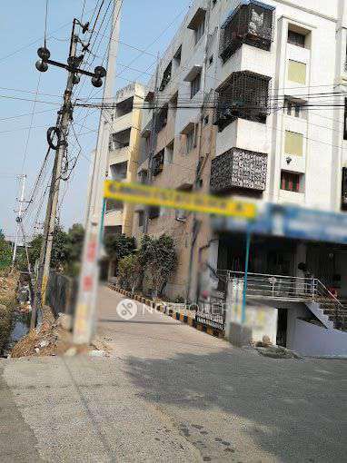 2 BHK Flat In Gandhi Estates,  For Sale  In Serilingampalle , 