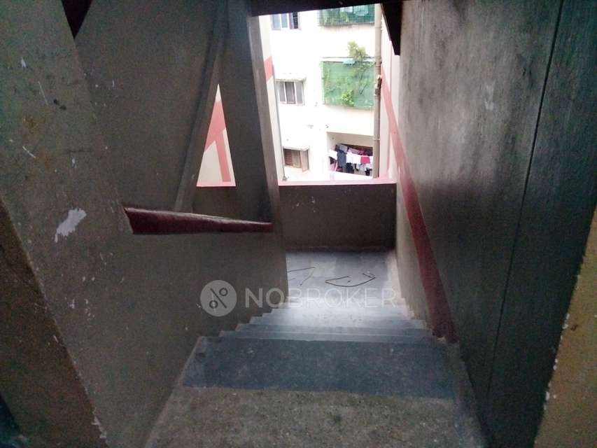 2 BHK Flat In Gandhi Estates,  For Sale  In Serilingampalle , 