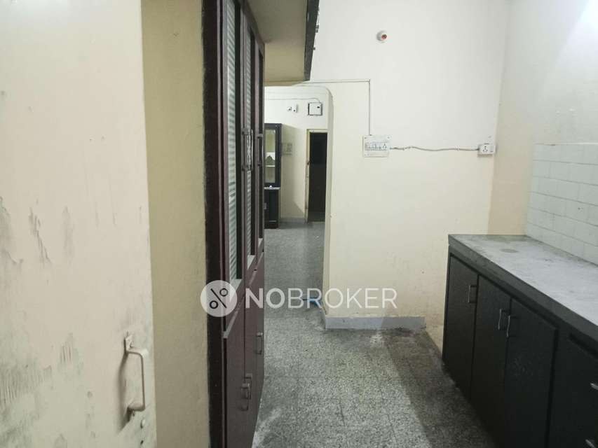 2 BHK Flat In Gandhi Estates,  For Sale  In Serilingampalle , 