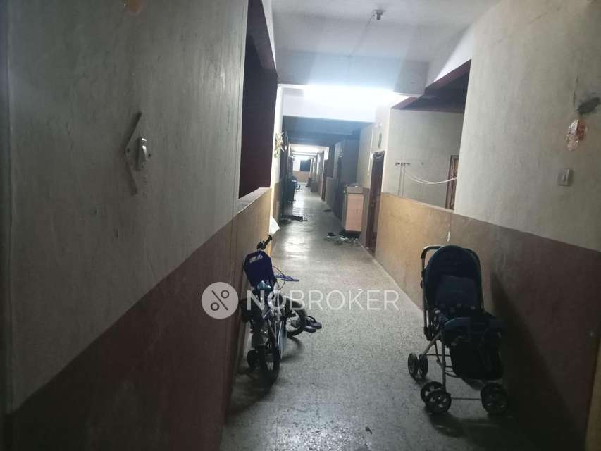 2 BHK Flat In Gandhi Estates,  For Sale  In Serilingampalle , 