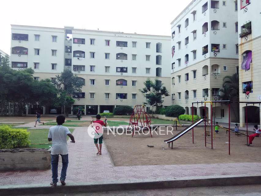 3 BHK Flat In Silver Springs For Sale  In  Quthbullapur