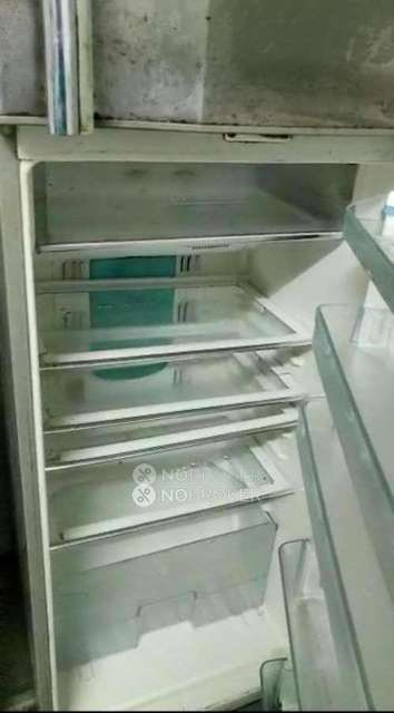 2 BHK Flat In Amrut Chs Ltd For Sale  In Kandivali West