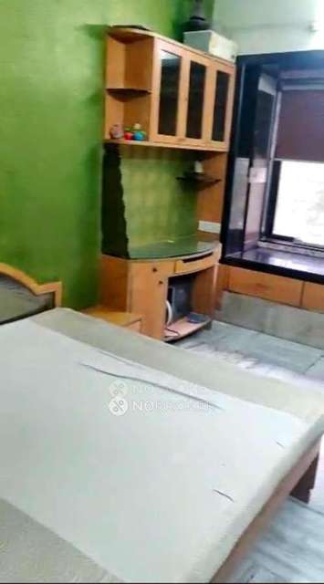 2 BHK Flat In Amrut Chs Ltd For Sale  In Kandivali West