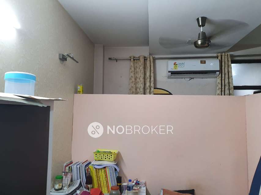 2 BHK Flat In Standalone Building   For Sale  In Rajinder Nagar
