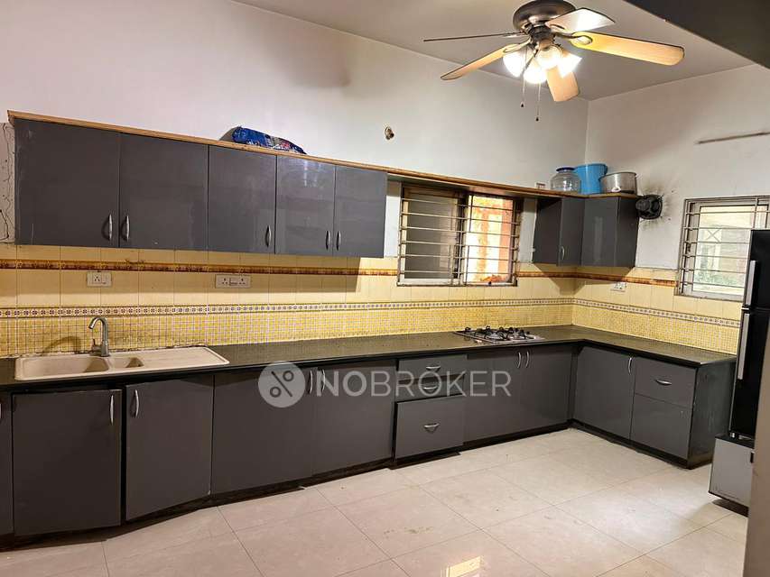 3 BHK Flat In Jayabheri Silicon County For Sale  In Kondapur