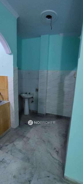 1 BHK Flat In Standalone Building  For Sale  In Uttam Nagar