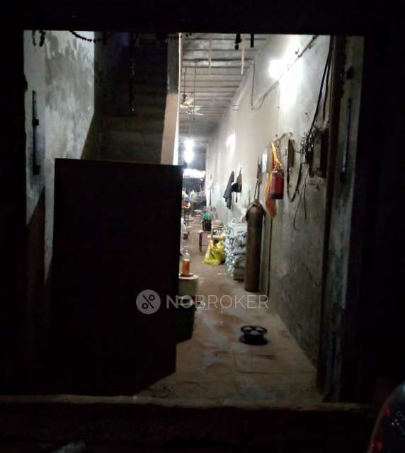 Godown/Warehouse in Mundka, Delhi for sale 