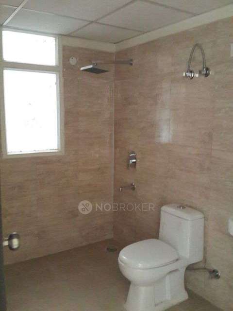 3 BHK Flat In Sethi Max Royal For Sale  In Sector 76