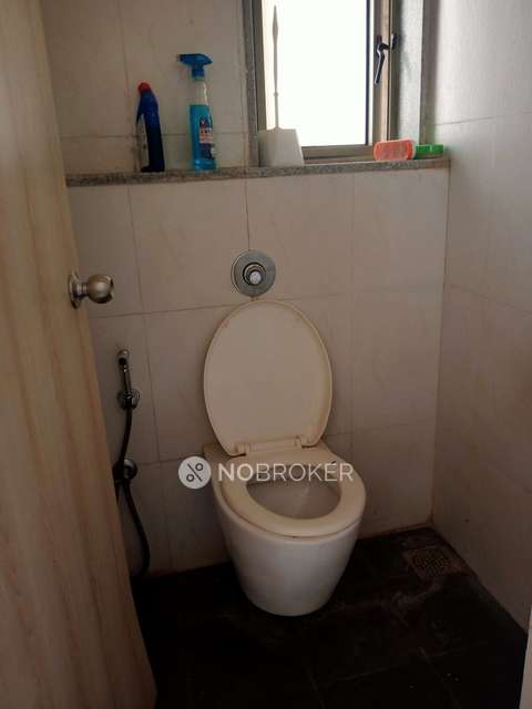 1 BHK Flat In Oceania Chs For Sale  In Nilje Gaon, 