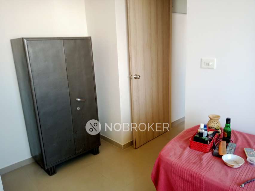 1 BHK Flat In Oceania Chs For Sale  In Nilje Gaon, 