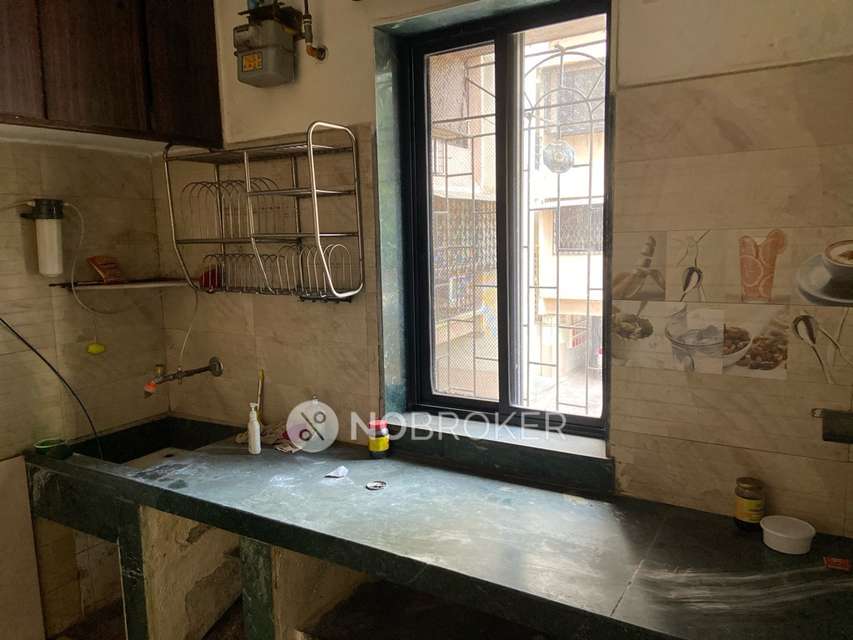 2 BHK Flat In Uday Building  For Sale  In  Vashi