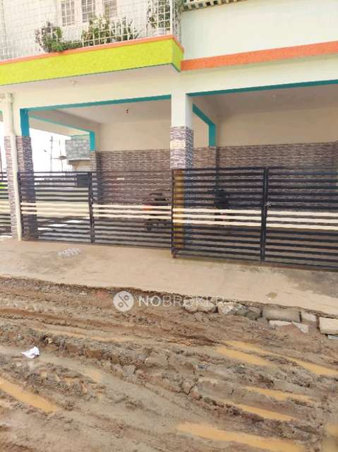 1 RK Flat In Standalone Building  for Rent  In Rayasandra