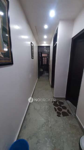 2 BHK Flat In Standalone Building  For Sale  In Patparganj