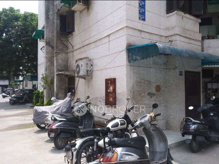 2 BHK Flat In Ganga Triveni Apartments For Sale  In Rohini