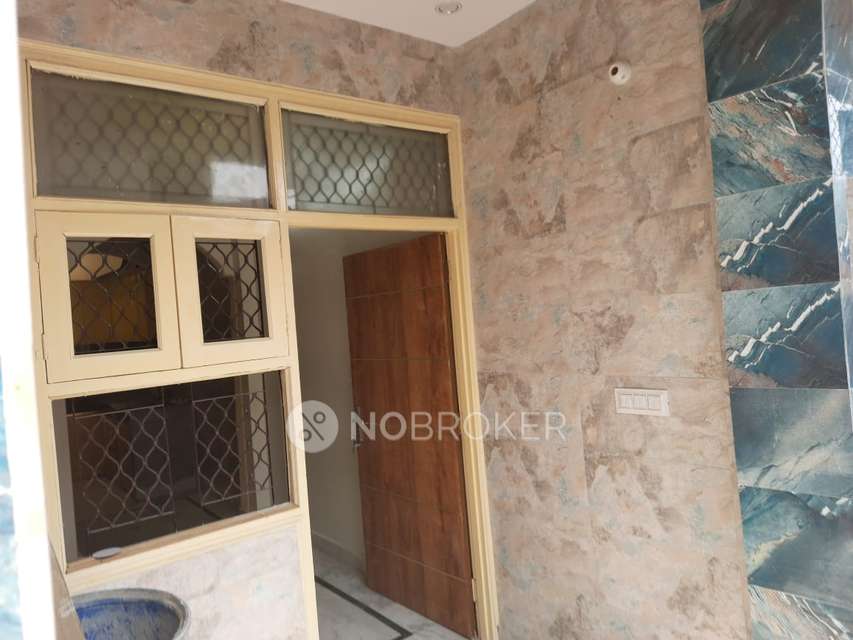 1 BHK Flat In Sb For Sale  In Janakpuri