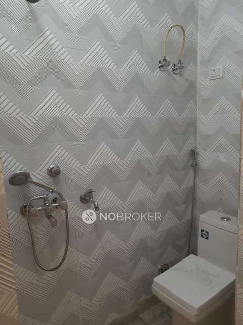 1 BHK Flat In Sb For Sale  In Janakpuri