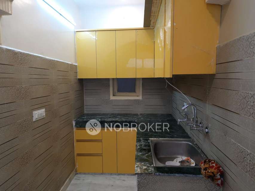 1 BHK Flat In Sb For Sale  In Janakpuri