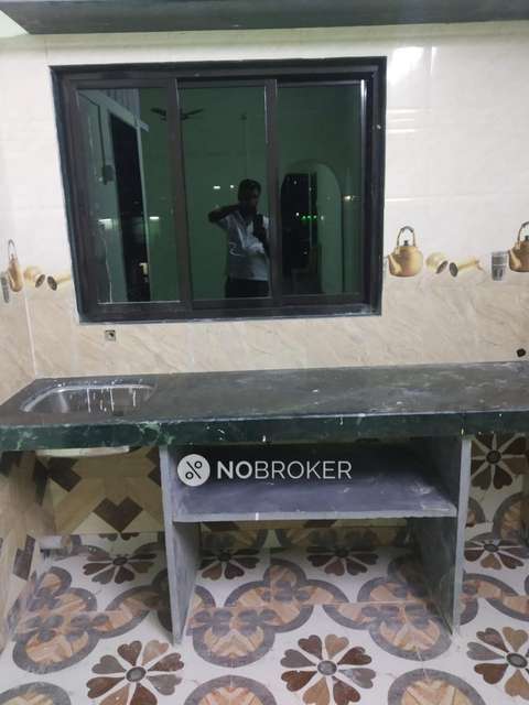 1 RK Flat In Alaraka Apartment For Sale  In Kurla 