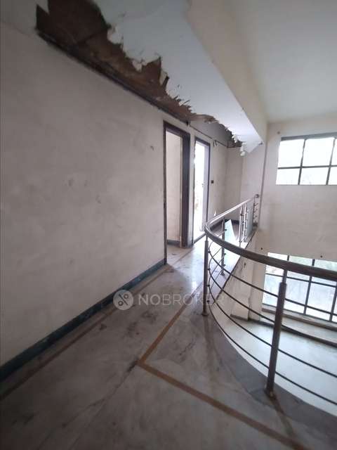 4+ BHK House For Sale  In Sanpada