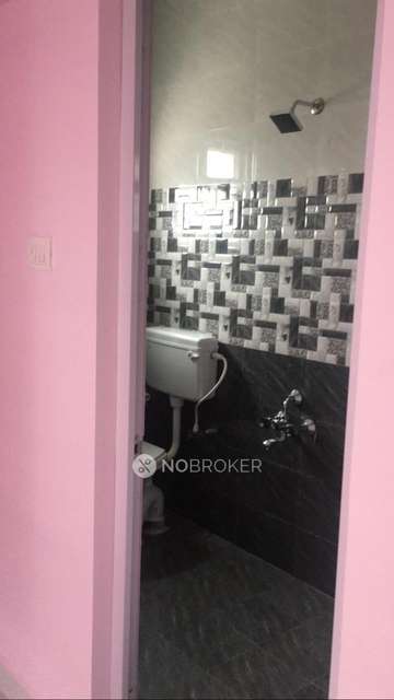 2 BHK Flat In Nalina Kanthi Aparthment For Sale  In Madipakkam