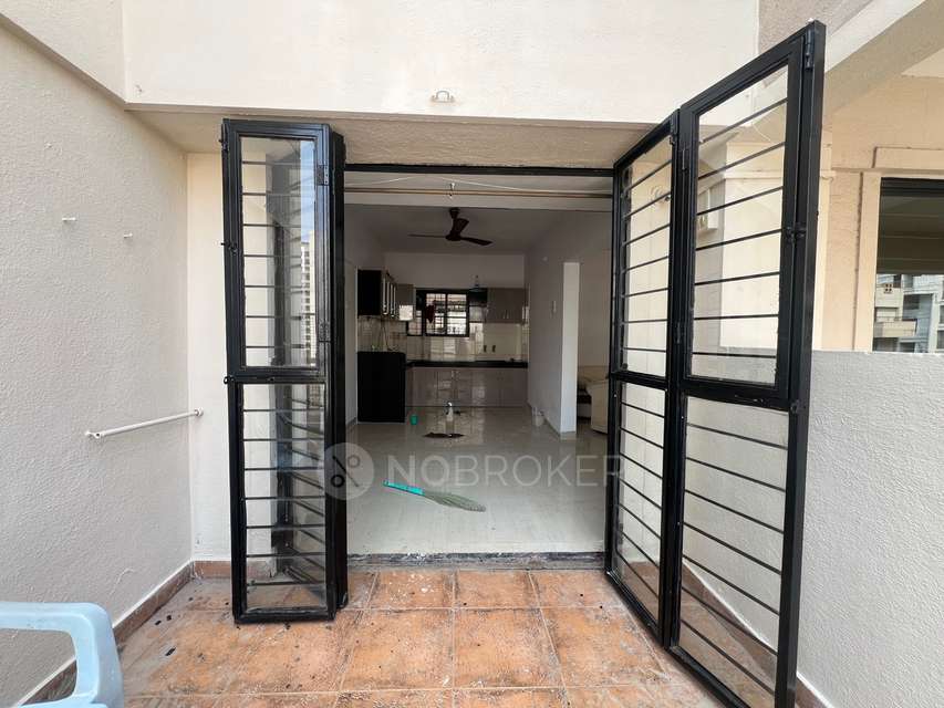 2 BHK Flat In Prestige Panorama  for Rent  In Mundhwa